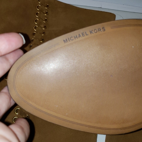 Michael Kors Boots *BRAND NEW WITH BOX* - Picture 4 of 5